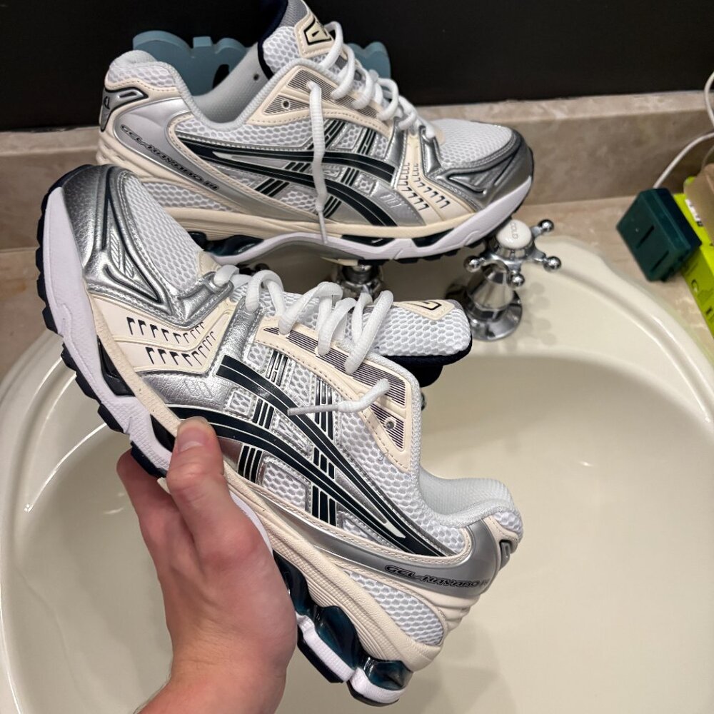 asics gel kayano 14